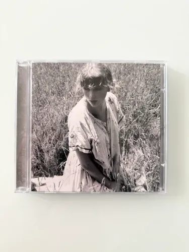 CD Folklore Taylor Swift "Betty's Garden"