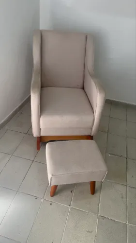 Poltrona de Balanço com Puff - Bege