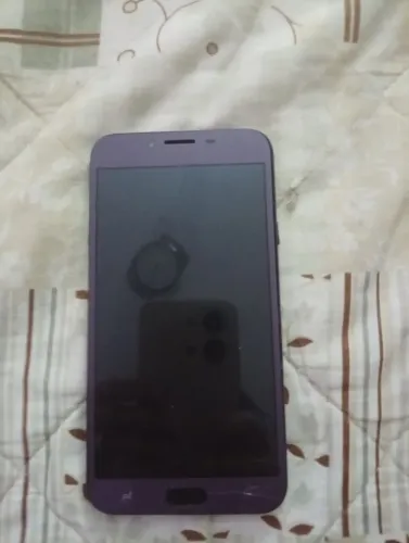 Celular j400M excelente estado