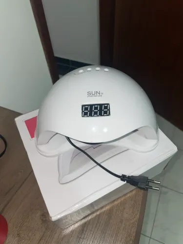 Cabine UV/LED para Unhas ?