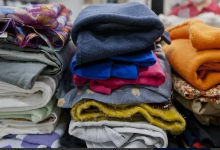 Doação de lote de 20 peças de Roupas