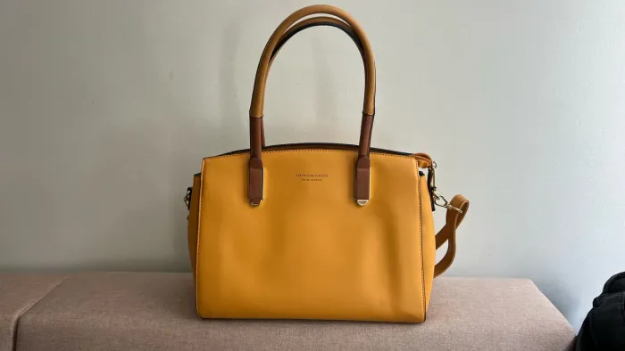 Bolsa Feminina Média Mostarda com Alça Transversal