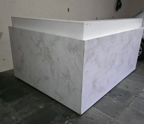 Balcão caixa em MDF