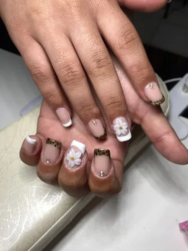 Nail Designer