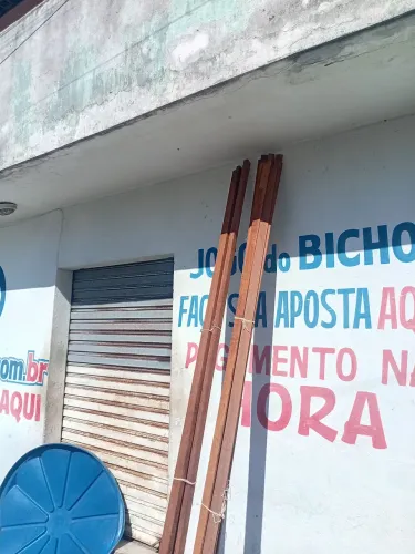 Caibo e ripas de massaranduba 