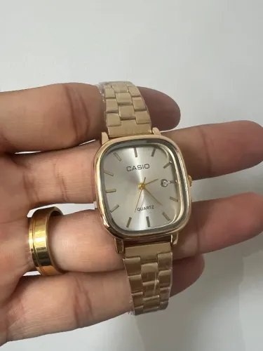 Relógio Cásio Feminino Dourado