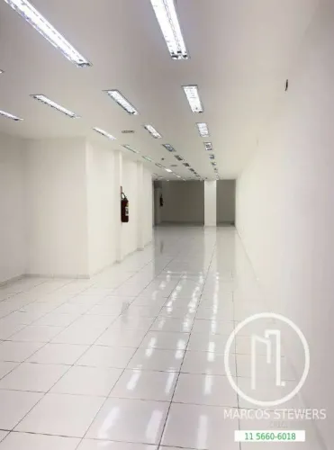 Loja Térrea Comercial em Santo Amaro, Largo Treze, para locação