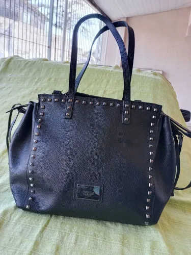 Bolsa Sacola Santa Lolla Preta com Tachas (Com Alça Transversal)