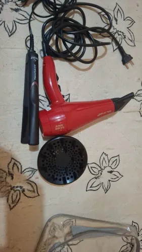Vendo uma chapinha e um secador da gama,semi novo