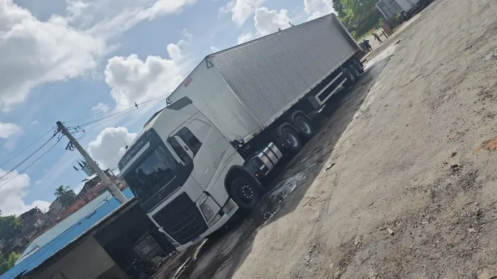 Volvo FH540 6X4 2018/2019 e VW 19360 2016/2017