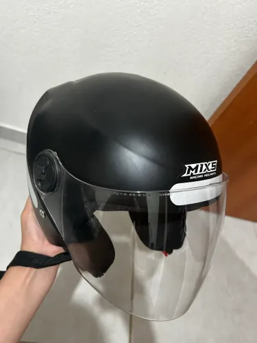CAPACETE ABERTO