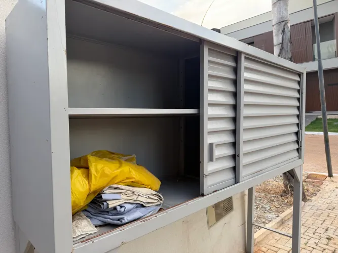 Armário para garagem de apartamento 