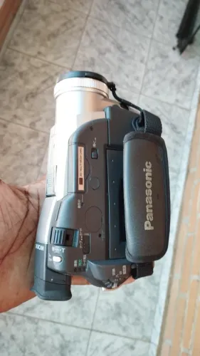 Filmadora e camera Panasonic ( sem bateria/ carregador)
