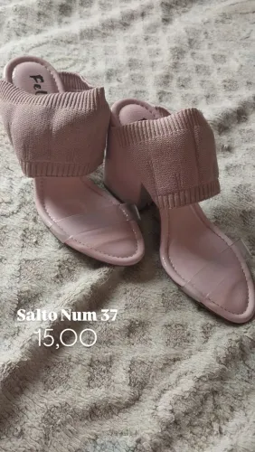 Saltinho 37, calça um 36 também