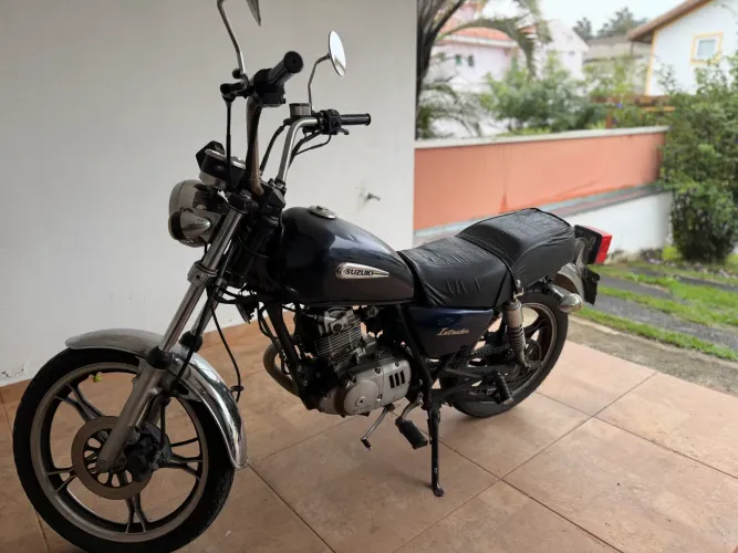 Moto intruder 125 
