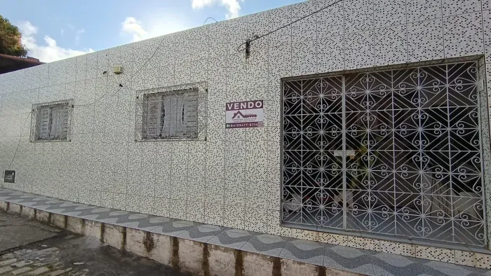 CASA NO ALECRIM POR APENAS R$ 150 MIL! | 88 m² | 2 QUARTOS (Aceita Oferta)