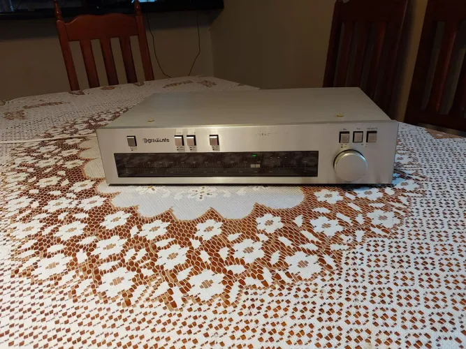 Tuner FM AM Gradiente Model 9