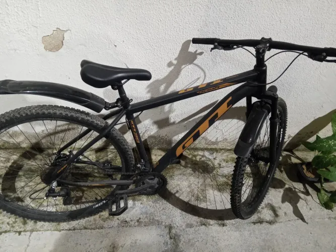 Vendo uma bicicleta