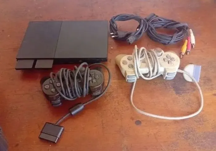 Playstation 2 slim com controle original