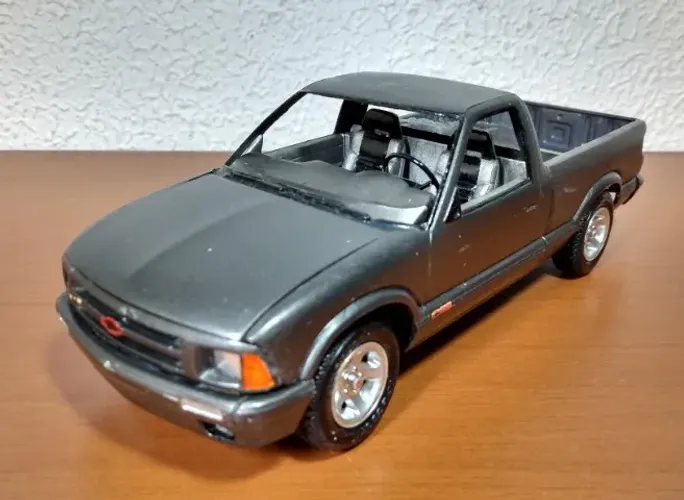Pick-UP Chevy SS-10 1/24