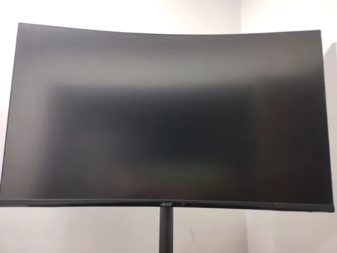 Monitor gamer - usado muito pouco 