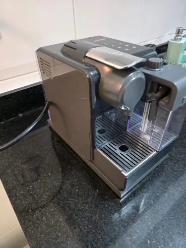 Cafeteria Italiana Nespresso F521