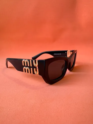 Óculos de sol miu miu Novo