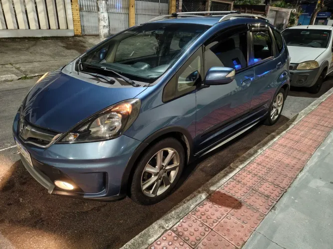 Honda Fit Twist 1.5 Flex 16V 5P Aut. 2014