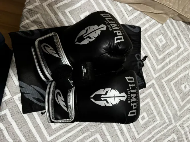 KIT MUAY THAI OLIMPO 14oz