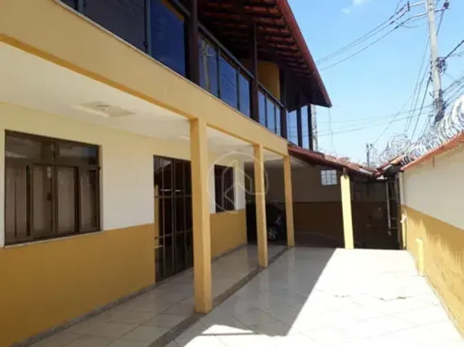 Imóvel para venda possui 150 metros quadrados com 3 quartos em São Pedro - Juiz de Fora -