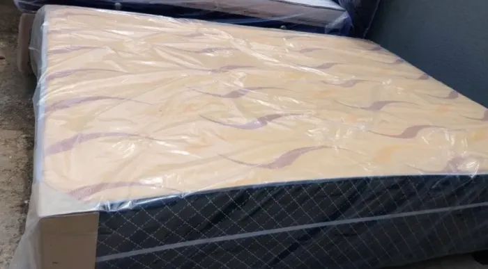 Cama box casal (novo)