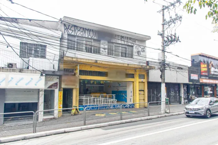 Loja na Avenida Marechal Tito, 4725 250 m²