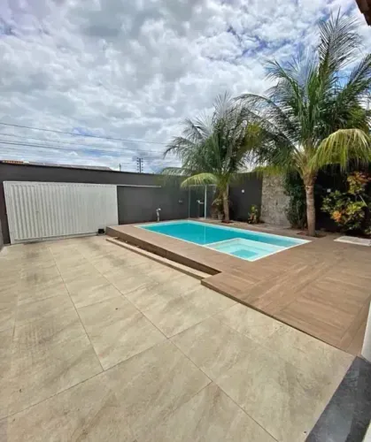 Casa á venda com Piscina