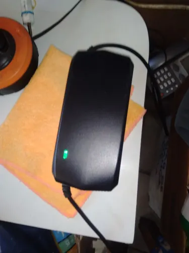 Carregador pra bike elétrica de 60v chumbo