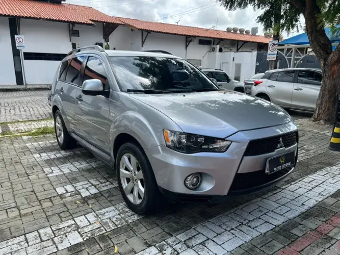 Mitsubishi Outlander 2.0 16V 160cv Aut. 2012