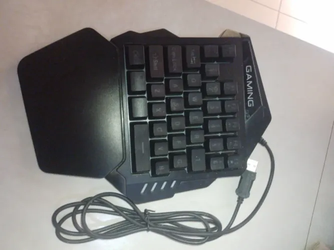Vendo teclado de uma mão 100% funcionando!!!