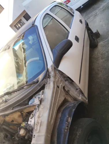 Corsa super 1.0 em peças