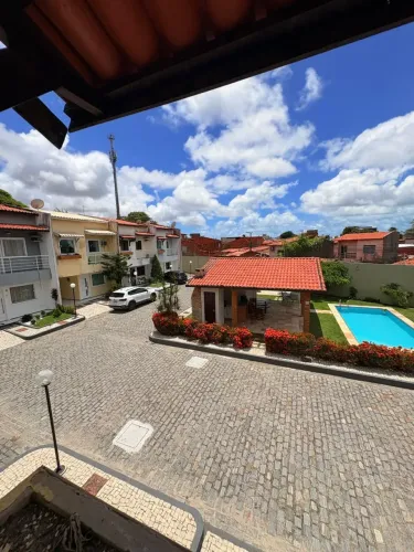 Vendo Casa Duplex em Condomínio com total segurança em Sapiranga- Fortaleza - CE