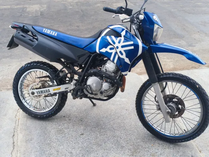 Lander 250 único dono 