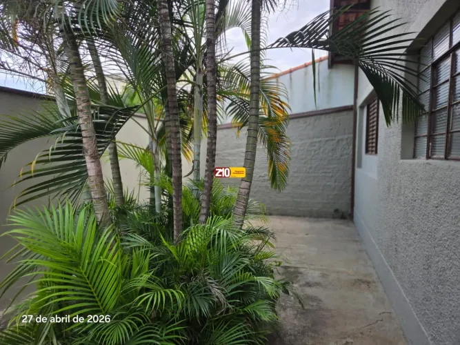 Casa para locação em Indaiatuba-SP, Vila Brizola: 2 quartos, 1 sala, 1 banheiro, 2 vagas d
