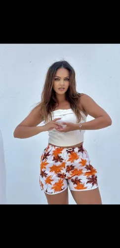 Promoção Shorts Floral e Estampados.