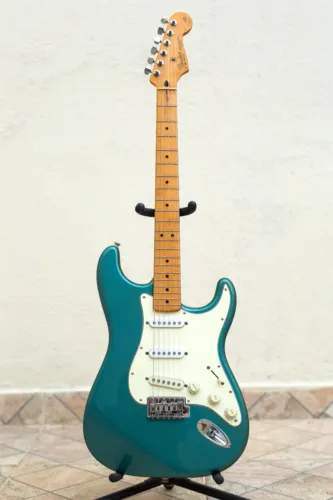 guitarra fender american deluxe stratocaster