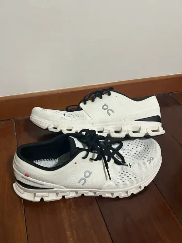 Tênis On Running Cloud X 4 Branco - Tam. 45