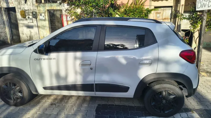 Renault Kwid Outsider 1.0 Flex 12V 5P Mec. 2020