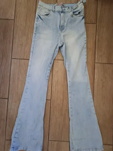 Calça jeans azul claro