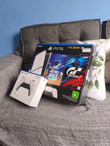Vendo ps5 + 2 consoles