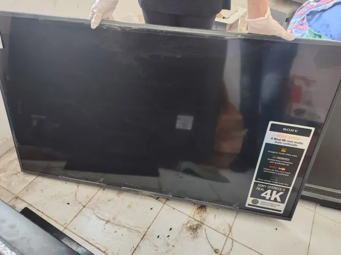 Smart TV Sony 4K Série X705F (Para Retirada de Peças / Conserto)