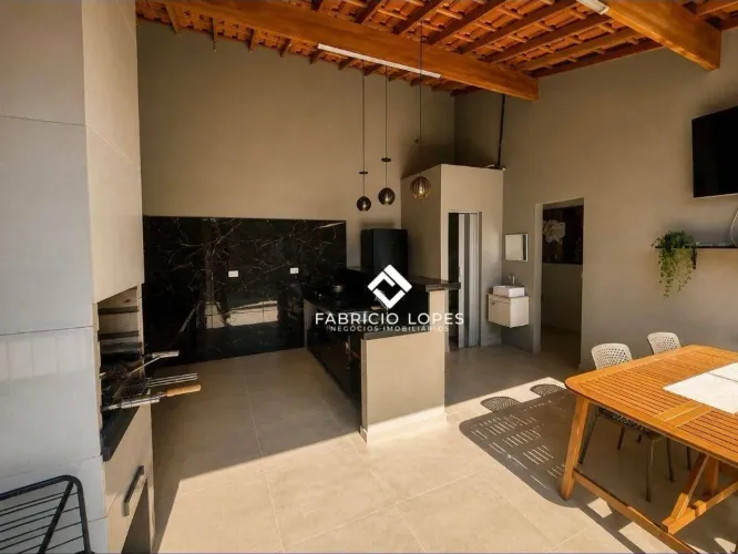 Casa para Locação | Ampla, Sofisticada e com Espaço Multiuso