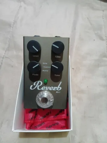 Pedal reverb rv1