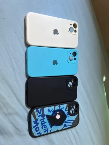 CAPINHA IPHONE 13 NORMAL, TODAS NOVAS COM POUCAS VEZES DE USO!! 